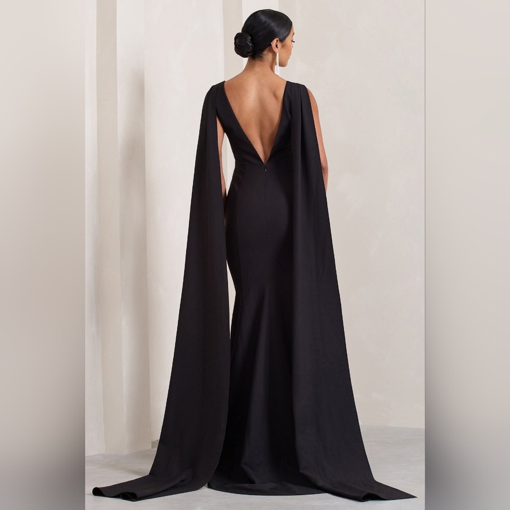 Brand new Cape gown - Picture 3 of 4